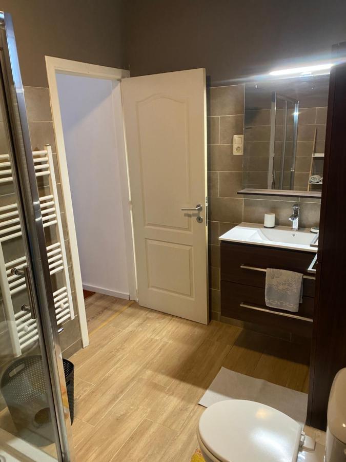 Superbe Appartement Charleroi Buitenkant foto