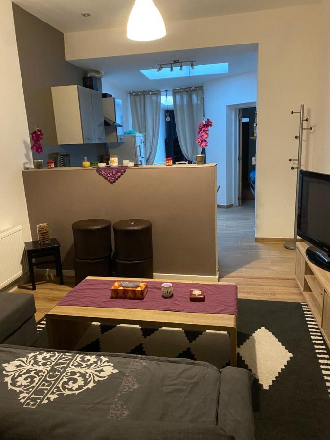 Superbe Appartement Charleroi Buitenkant foto