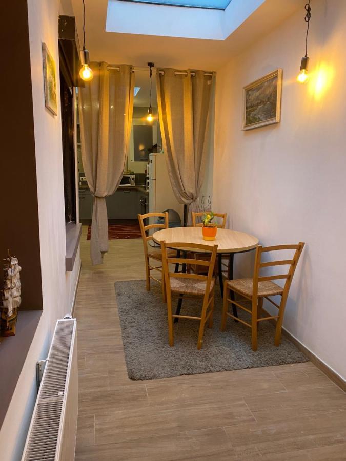 Superbe Appartement Charleroi Buitenkant foto