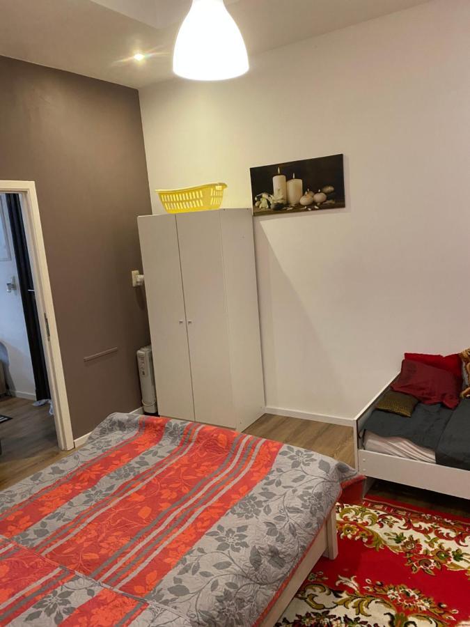Superbe Appartement Charleroi Buitenkant foto